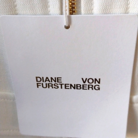 Diane Von Furstenberg Sophisticated Classic Stretchy White Gold 🎁 NWT $548 - Picture 3 of 10